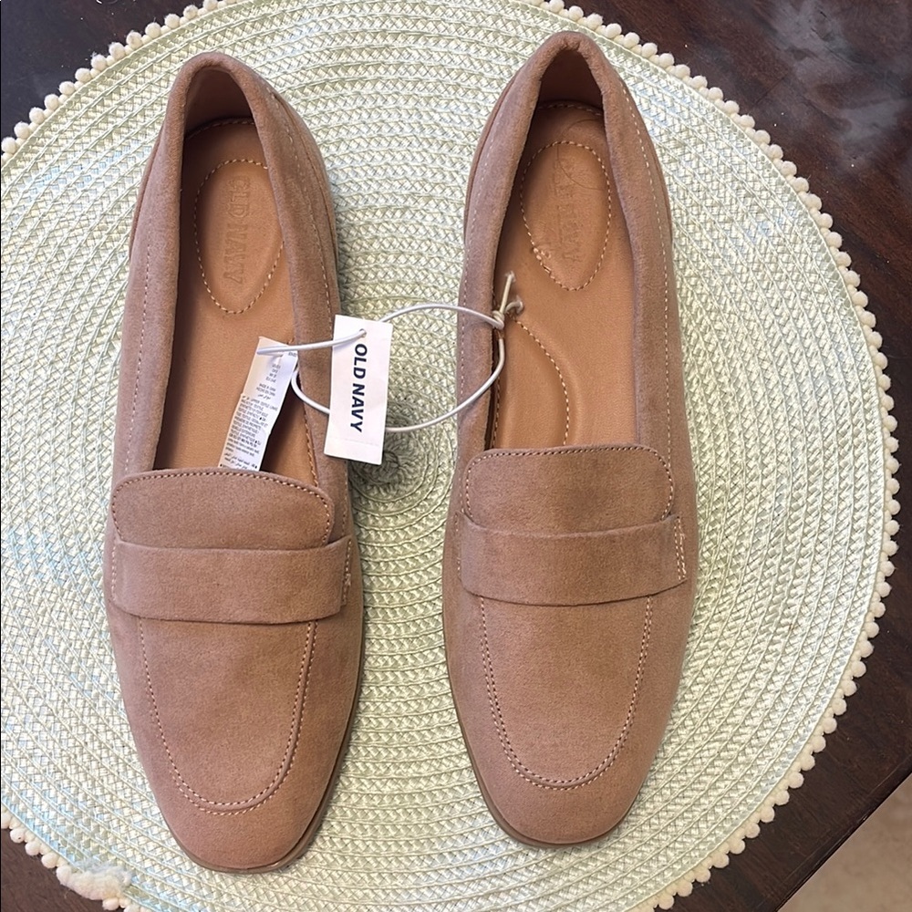 Old Navy Women's Tan Loafers